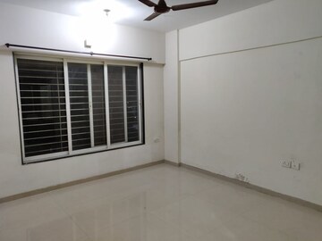 Room in 4 BHK Apartment at Mantra 99 Riverfront, Baner – for Rent
