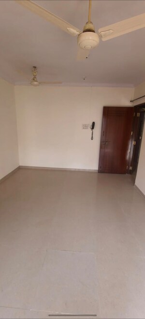 Room in 2 BHK Apartment at Bhoomi Park, Malad West – for Rent