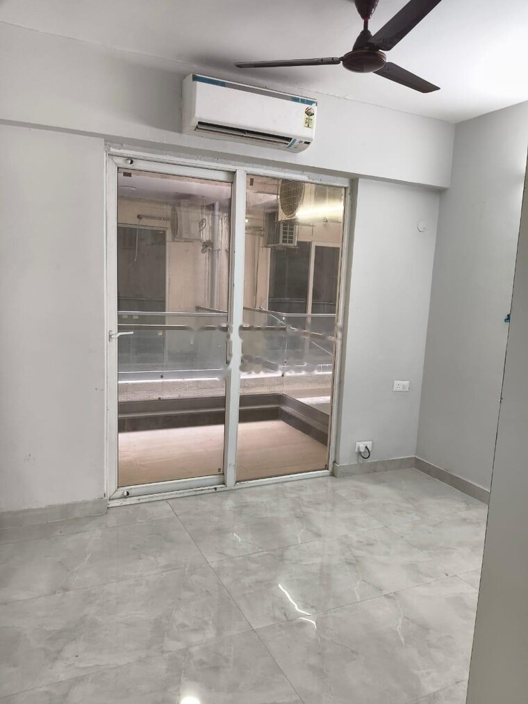 Room, signature-global-city 2 Bedroom 1450 Sq.Ft. Apartment In Sector 37d Gurgaon 10133711