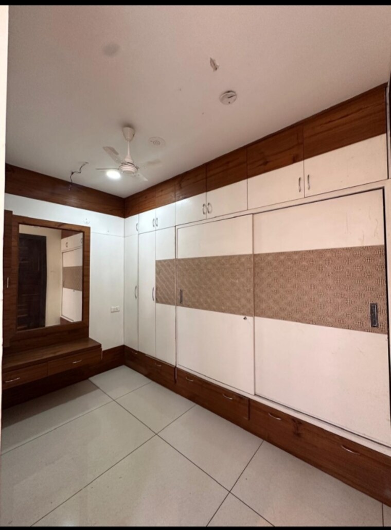 Kitchen, sector 8 5 Bedroom 9000 Sq.Ft. Builder Floor In Sector 8 Chandigarh 10133801