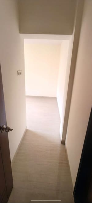 Room in 2 BHK Apartment at Bhoomi Park, Malad West – for Rent