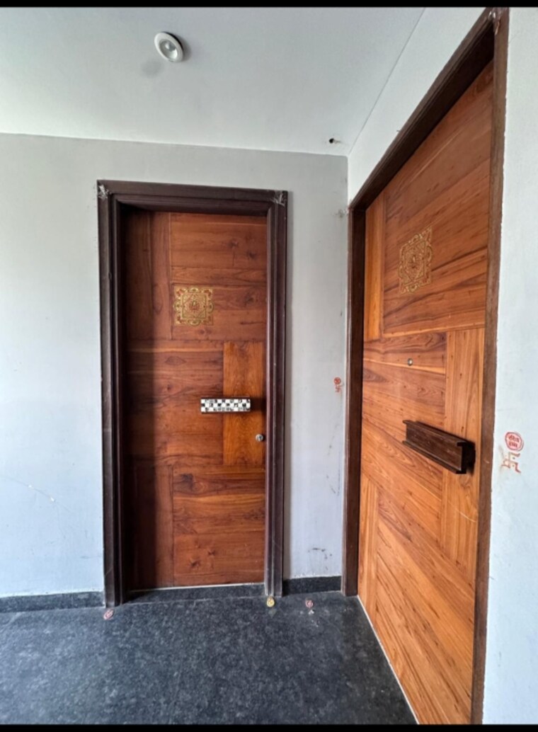 Room, sector 8 5 Bedroom 9000 Sq.Ft. Builder Floor In Sector 8 Chandigarh 10133801