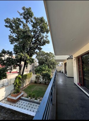 Balcony in 5 BHK Builder Floor at Sector 8 – for Rent