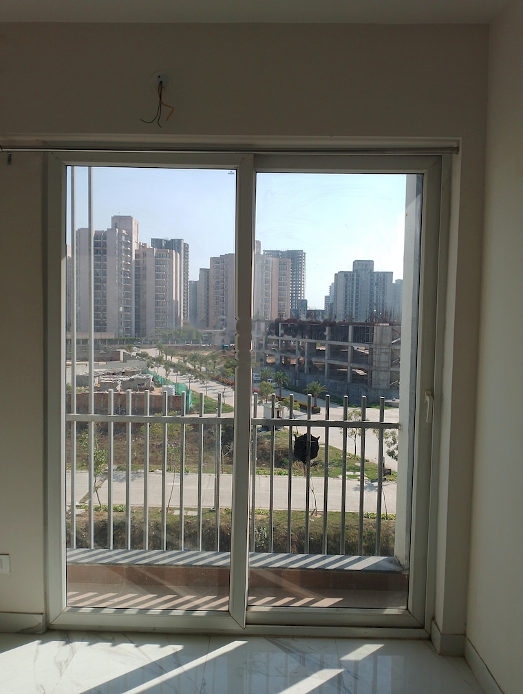 Balcony, signature-global-city 3 Bedroom 2000 Sq.Ft. Apartment In Sector 37d Gurgaon 10133783