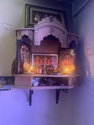 Room in 2.5 BHK Apartment at Lake Home, Powai – for Rent