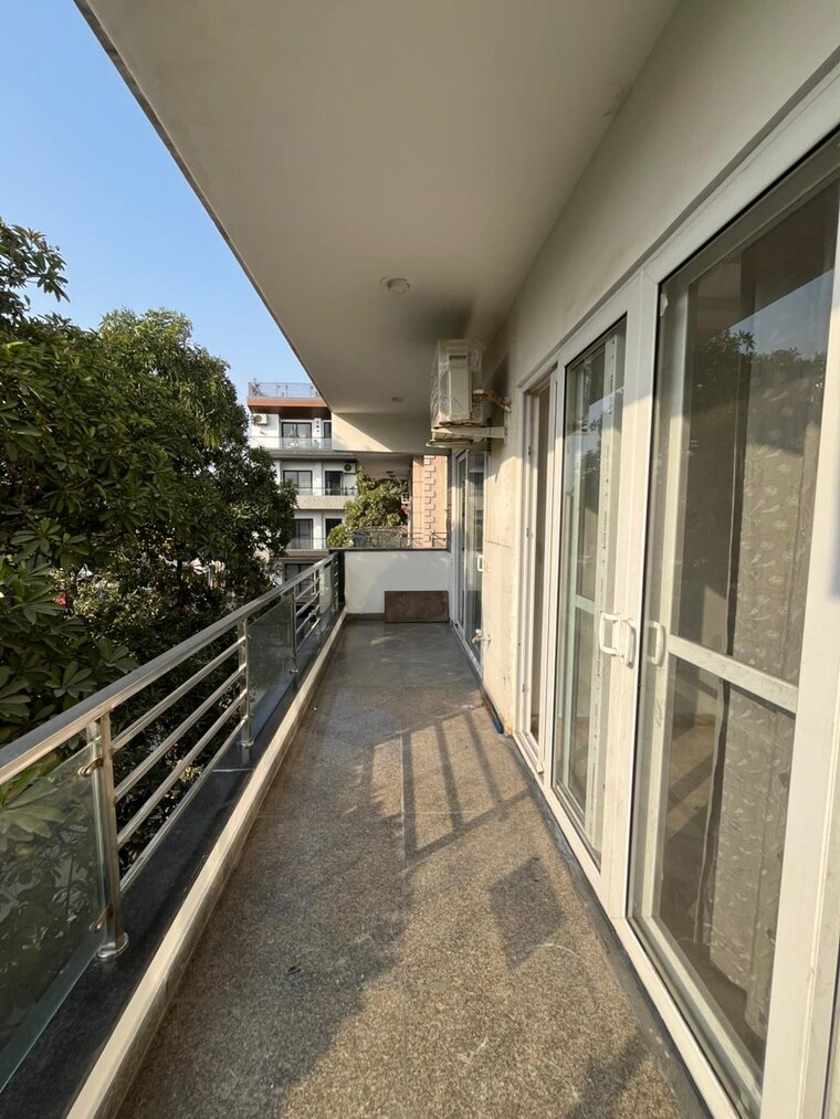 Balcony, unitech-south-city-ii 4 Bedroom 3000 Sq.Ft. Builder Floor In Sector 50 Gurgaon 10133826