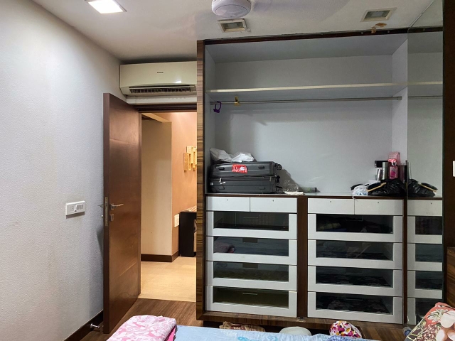 3 BHK Builder Floor For Sale in Khar West
