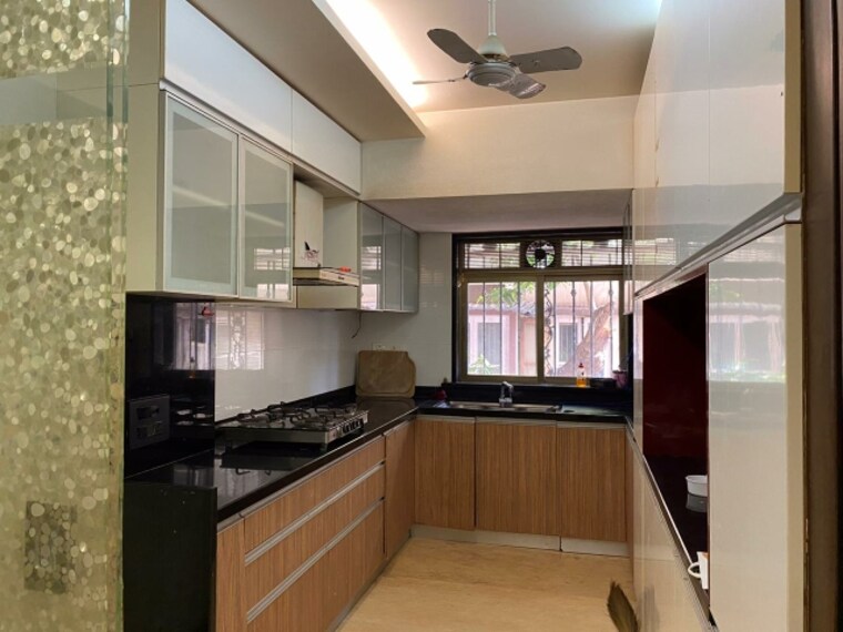Kitchen, khar west 3 Bedroom 180 Sq.Yd. Builder Floor In Khar West Mumbai 10134198