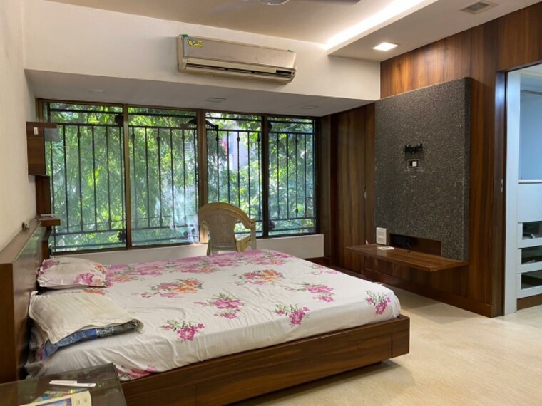 Bedroom, khar west 3 Bedroom 180 Sq.Yd. Builder Floor In Khar West Mumbai 10134198