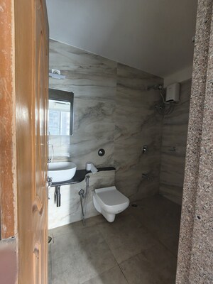 Attached Bathroom in 2 BHK Apartment at Powai – for Rent