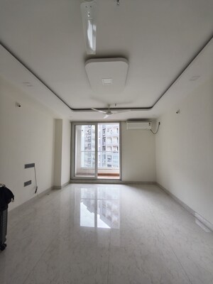 Room in 2 BHK Apartment at Powai – for Rent