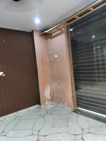 Shop for Rent in Vipin Garden, Delhi