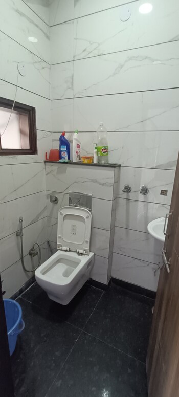 Office Space for Rent in Rohini Sector 8, Delhi