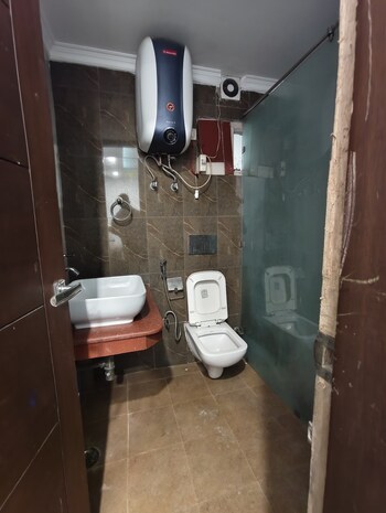 3 BHK Flat for Sale in Vasant Kunj, Delhi
