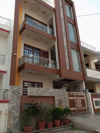 Pg for Rent in Gomti Nagar, Lucknow