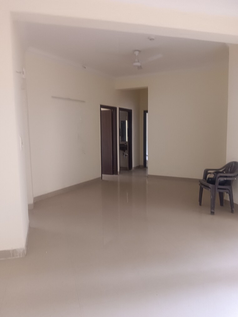Room, awho-shanti-vihar 3 Bedroom 1750 Sq.Ft. Apartment In Sector 95 Gurgaon 10155516