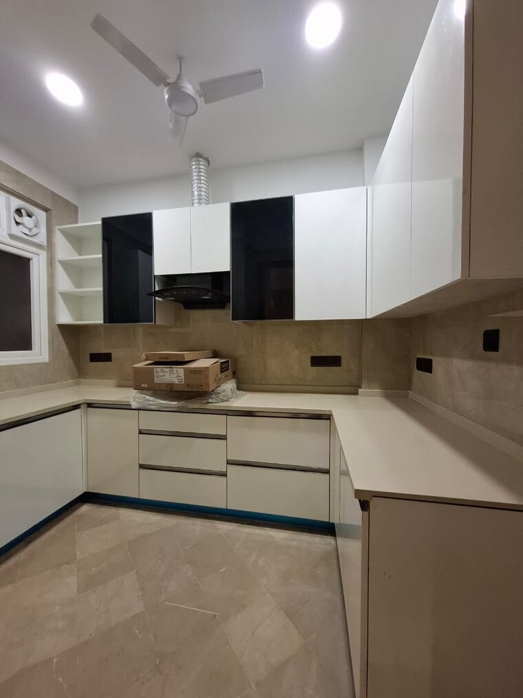 Kitchen, chittaranjan park 3 Bedroom 1440 Sq.Ft. Builder Floor In Chittaranjan Park Delhi 10156227
