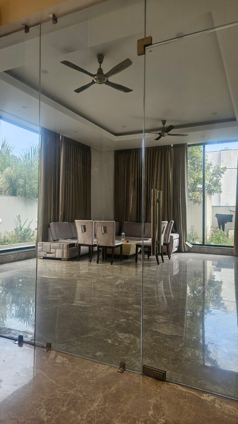 Kitchen, vasant kunj 5 Bedroom 90000 Sq.Ft. Independent House In Vasant Kunj Delhi 10156228