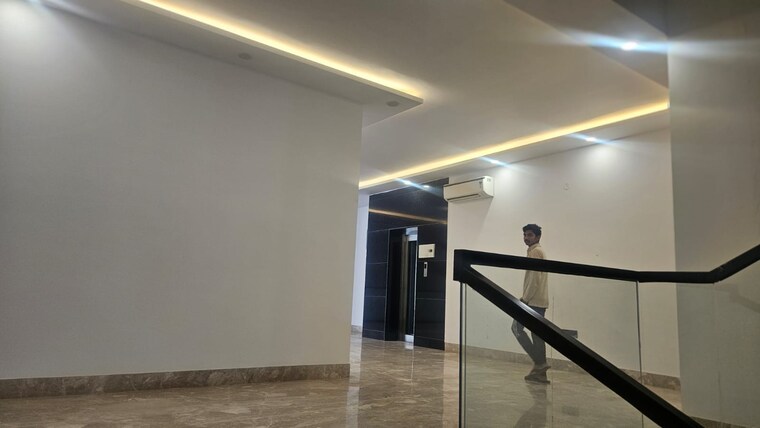 Room, vasant kunj 5 Bedroom 90000 Sq.Ft. Independent House In Vasant Kunj Delhi 10156228