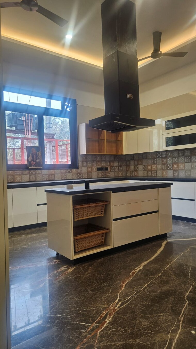 Kitchen, vasant kunj 5 Bedroom 90000 Sq.Ft. Independent House In Vasant Kunj Delhi 10156228