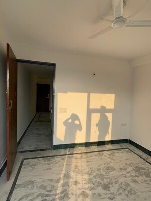 Room in 1 BHK Builder Floor at Saket – for Rent