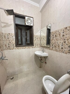 Bathroom in 1 BHK Builder Floor at Saket – for Rent