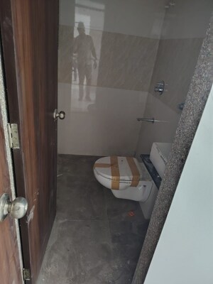 Bathroom in 1 BHK Apartment at Sushanku Avenue 36, Goregaon West – for Rent