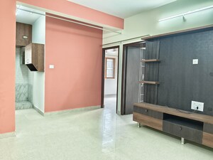 Room in 2 BHK Builder Floor at New Thippasandra – for Rent