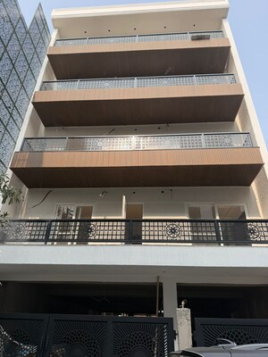 4 BHK Builder Floor For Sale in South City 2