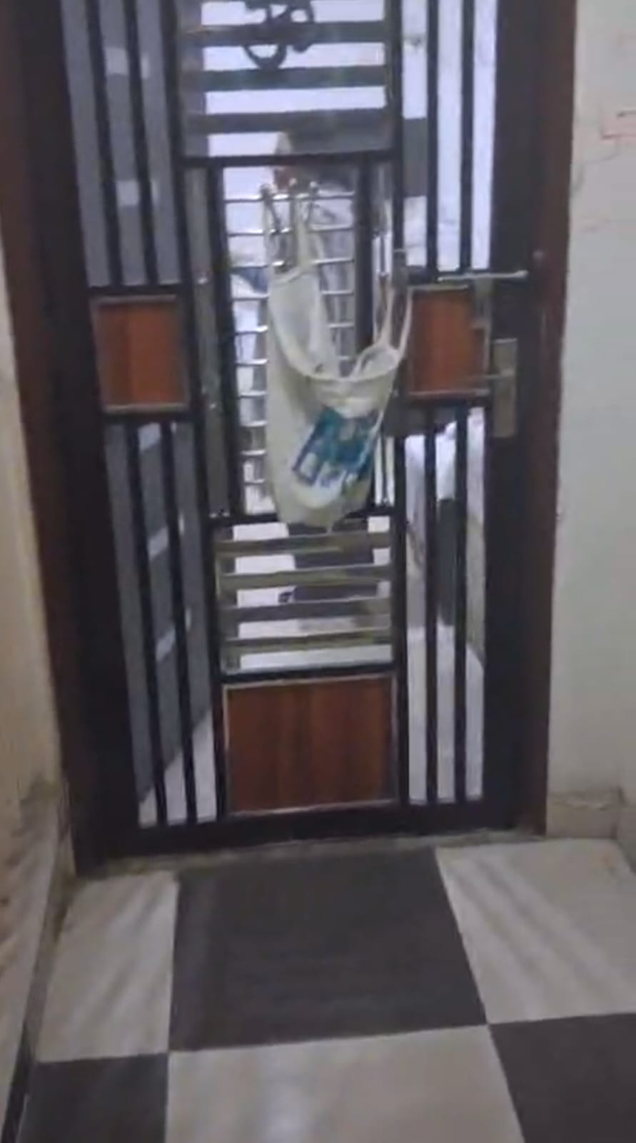2 BHK Apartment For Rent in Gaur City 7th Avenue