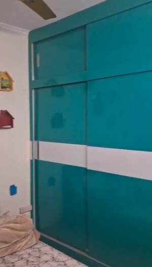 Furnished Amenities in 2 BHK Apartment at Gaur City 7th Avenue, Sector 4 Greater Noida – for Rent