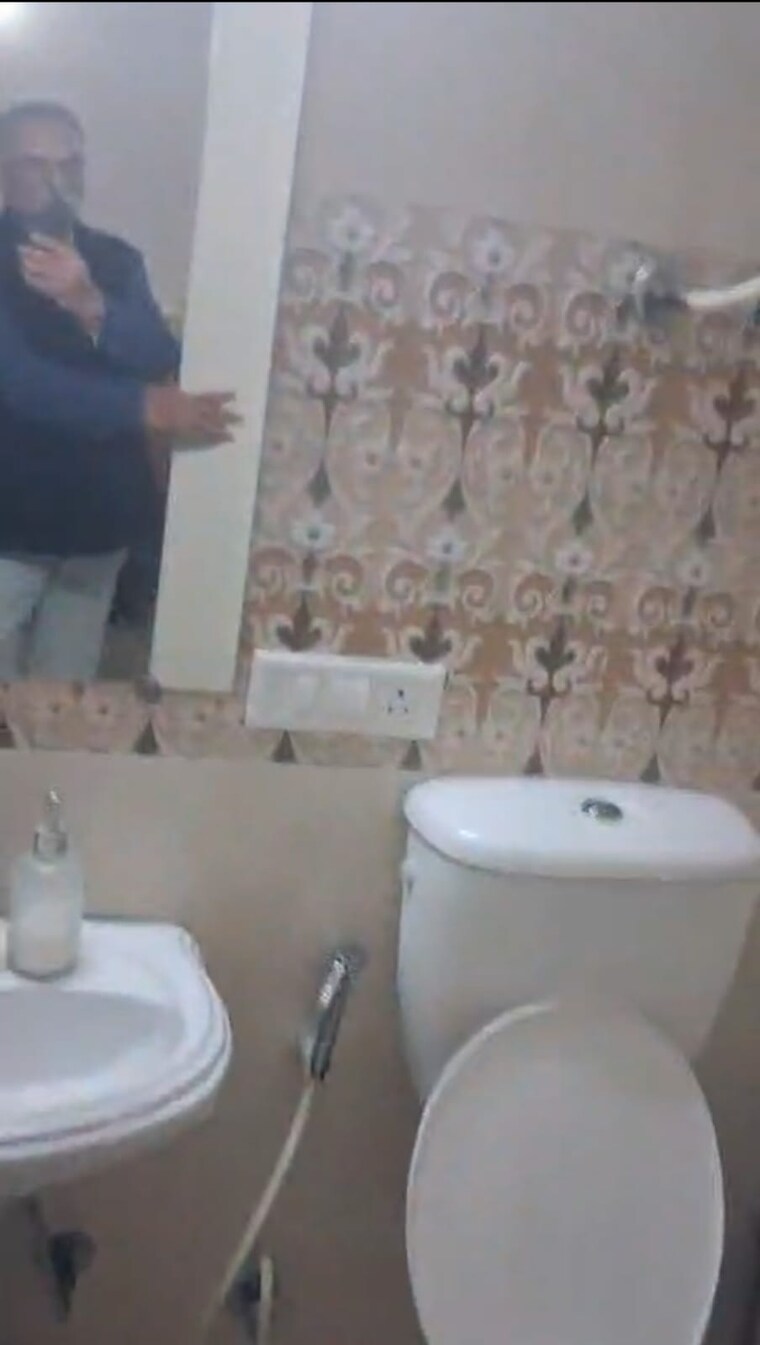 Bathroom, gaur-city-7th-avenue 2 Bedroom 623 Sq.Ft. Apartment In Sector 4 Greater Noida Greater Noida 10161759