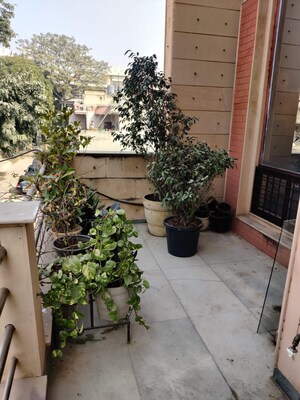 Balcony in 3 BHK Builder Floor at Ansal Sushant Lok I, Sector 43 – for Rent