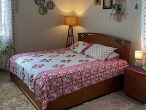  Pg For Rent in Vineet Khand