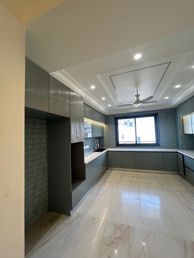 Kitchen, dlf phase i 4 Bedroom 500 Sq.Yd. Builder Floor In Dlf Phase I Gurgaon 10163658