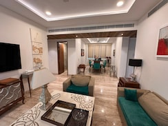 4 BHK + Servant Room Apartment For Rent in Ambience Creacions