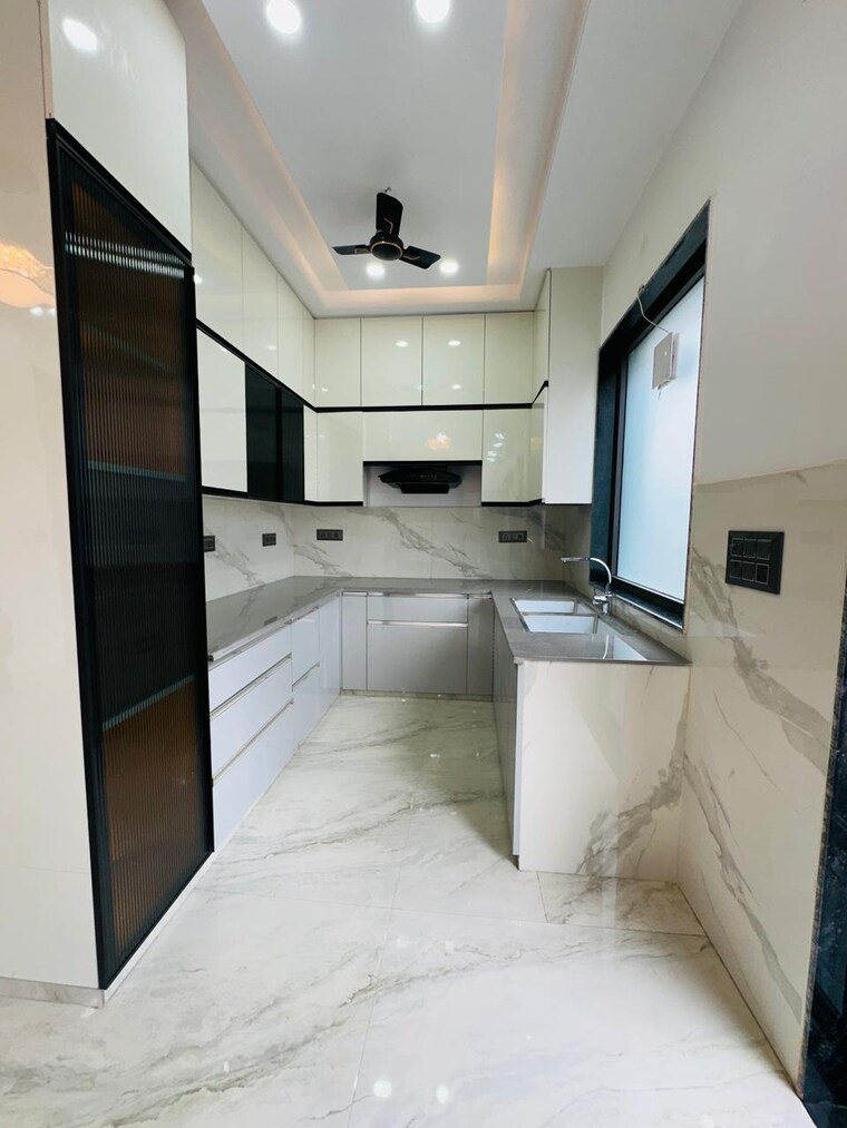 Kitchen, bptp-district-3 3 Bedroom 180 Sq.Yd. Builder Floor In Sector 85 Faridabad 10163683