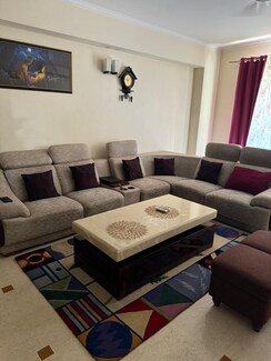 3 BHK + Pooja Room Builder Floor For Rent in DLF Phase II