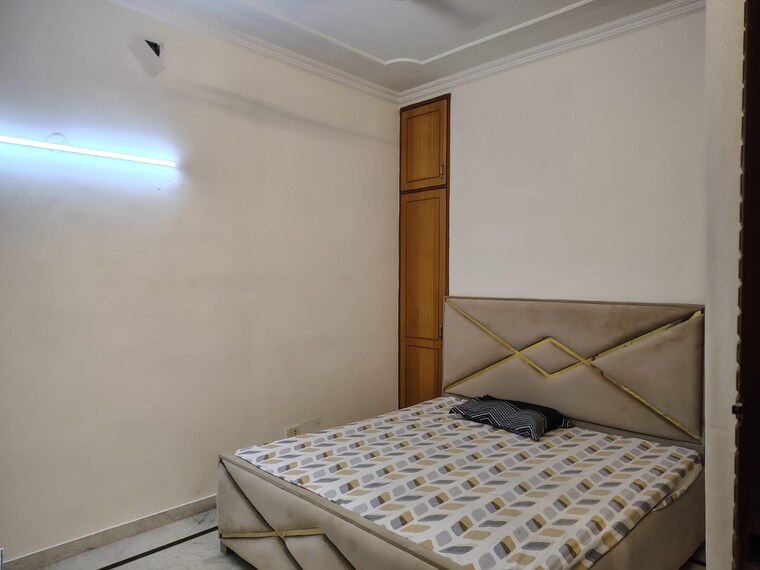 Bedroom, dlf phase ii 3 Bedroom 402 Sq.Yd. Builder Floor In Dlf Phase ii Gurgaon 10163698