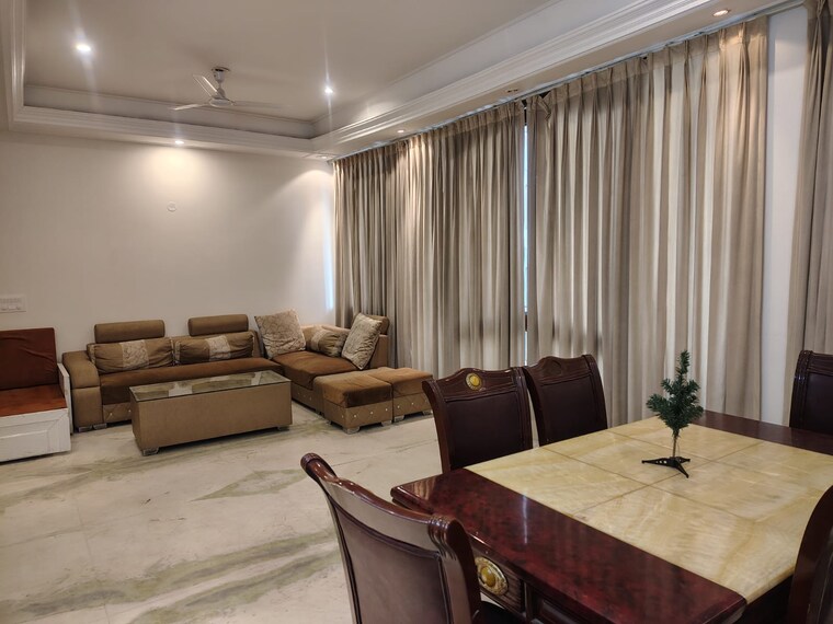 Living Room, dlf phase ii 3 Bedroom 402 Sq.Yd. Builder Floor In Dlf Phase ii Gurgaon 10163698