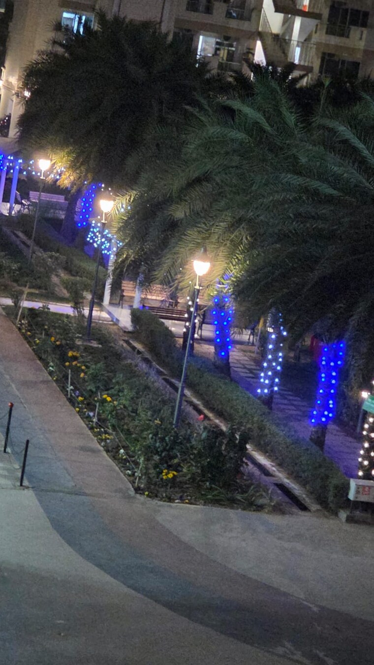 Garden, gomti nagar 3.5 Bedroom 2350 Sq.Ft. Apartment In Gomti Nagar Lucknow 10163707