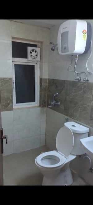 Bathroom in 3 BHK Apartment at Amrapali Riverview, Amrapali Leisure Valley – for Rent