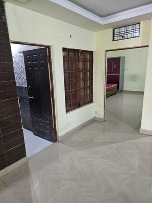 Room in 2 BHK Builder Floor at Chinhat – for Rent