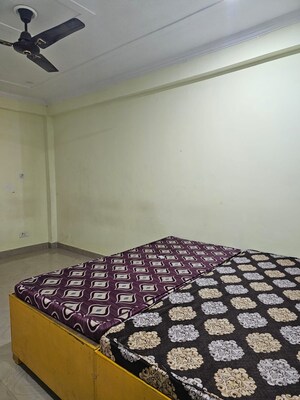 Bedroom in 2 BHK Builder Floor at Chinhat – for Rent