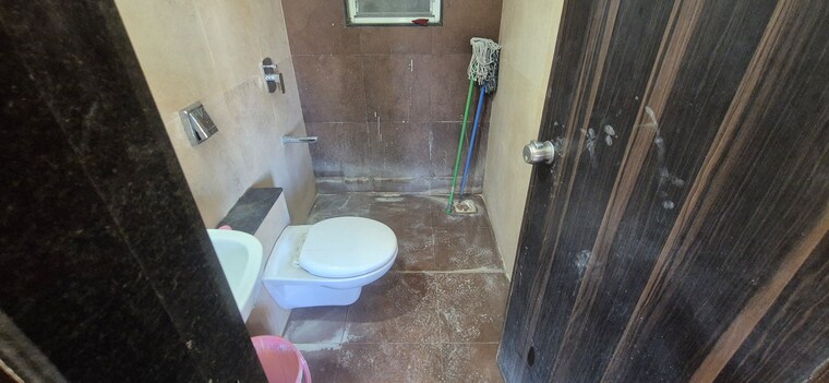 Bathroom, ag-imperial-towers 2 Bedroom 1000 Sq.Ft. Apartment In Kondhwa Pune 10163723