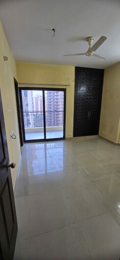 2 BHK + Study Room Apartment For Rent in SG Grand