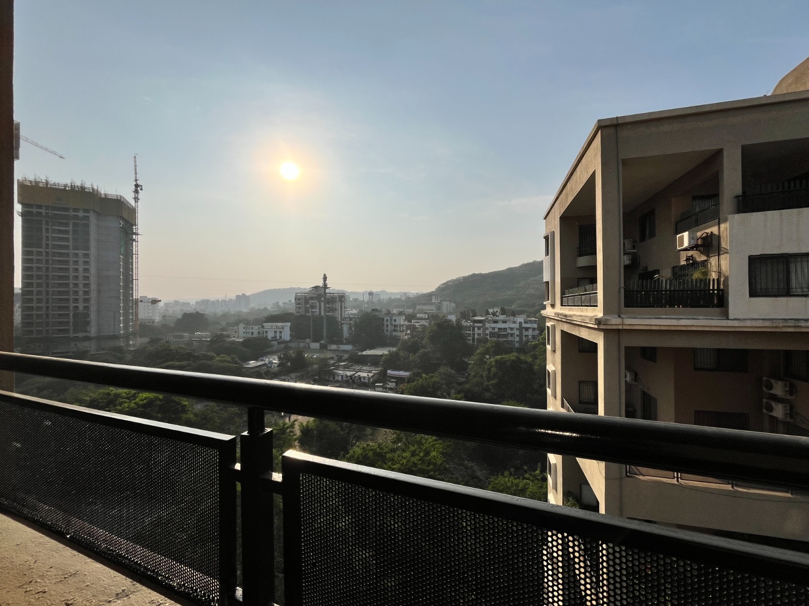 4 BHK 2500 Sq.Ft. Apartment in KUL Buena Vista