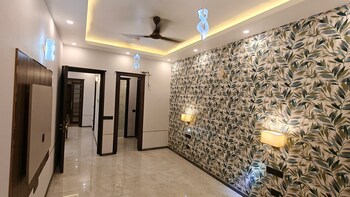3 BHK Builder Floor for Sale in Malviya Nagar, Delhi