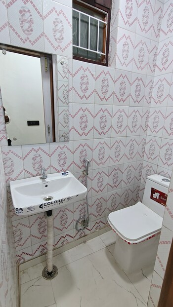2 BHK Builder Floor for Sale in Malviya Nagar, Delhi