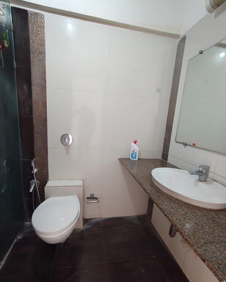 Bathroom, zinnia-chs 2 Bedroom 1150 Sq.Ft. Apartment In Powai Mumbai 10169684